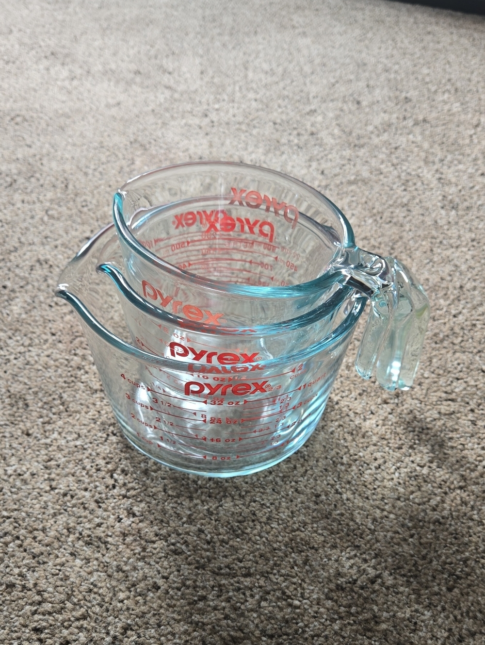 Pyrex 3‑Piece Measuring Cup Set🔥 - Picture 2 of 9